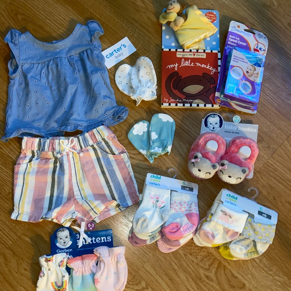 Newborn baby girl bundle NWT
